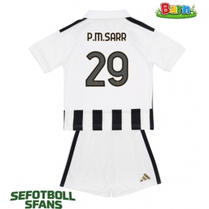 Juventus Pape Matar Sarr #29 Hemmaställ Barn 2026-27 Kortärmad (+ Korta byxor)
